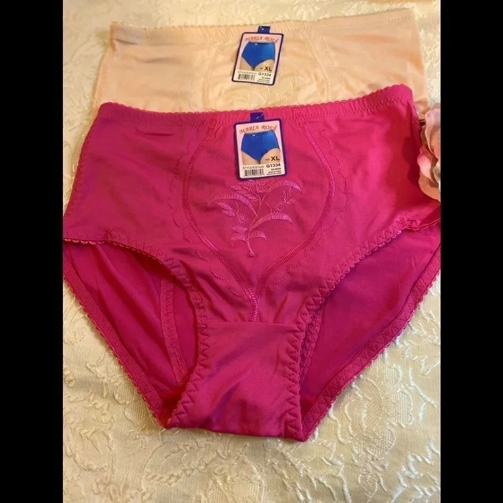 🥀Maria Rosa High waist Embroidered Underwear Size :XL
